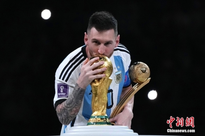 梅西淘宝直播间首秀畅谈未来计划