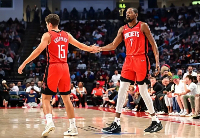 火箭新星谢泼德爆发成关键指挥官 乌度卡终醒悟