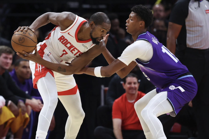 爵士陷7连败困局 火箭冲击季后赛关键战