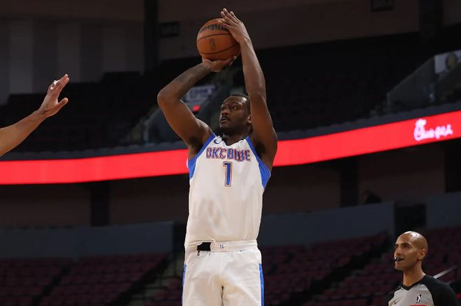 达里克-怀特海德惨败发展联盟 俄克拉荷马城蓝色