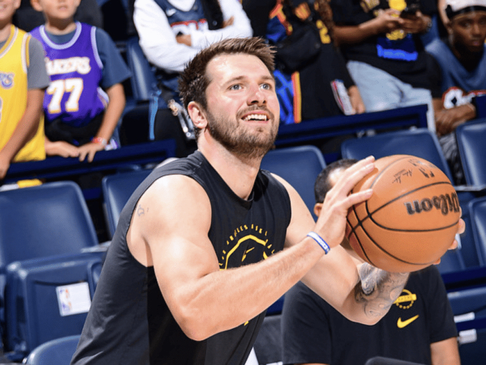 湖人队：东契奇里夫斯首轮复出无望 但系列赛延