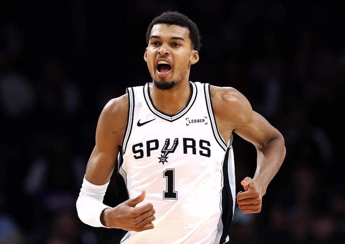 亚历山大领跑MVP选票 约基奇文班紧追